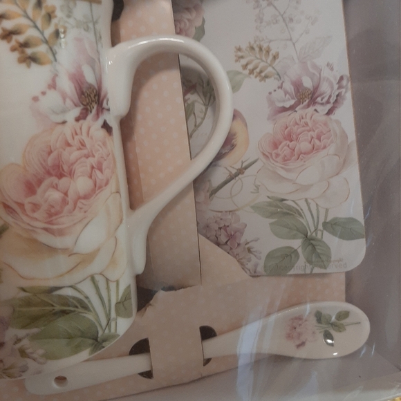 NIB MUG, COASTER AND SPOON SET. - Picture 4 of 7